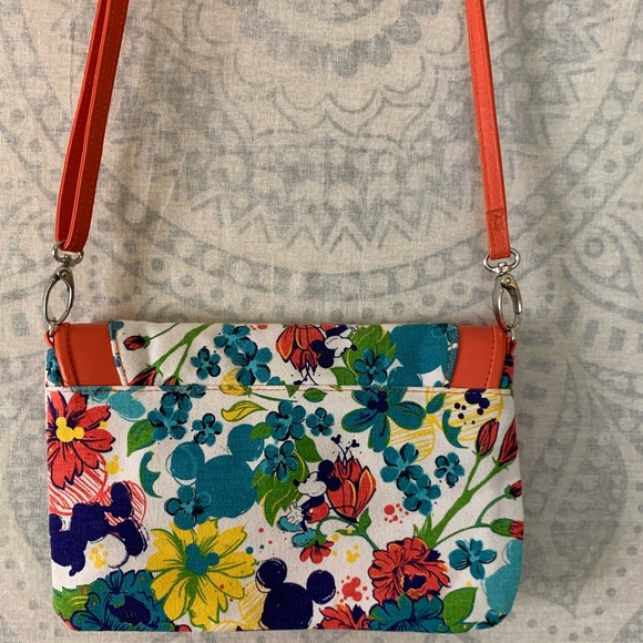 Disney Crossover Purse - Picture 4 of 5